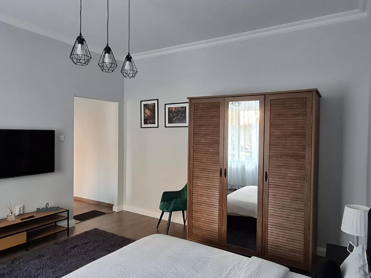 Bulevard Apartments Satu Mare Exterior photo