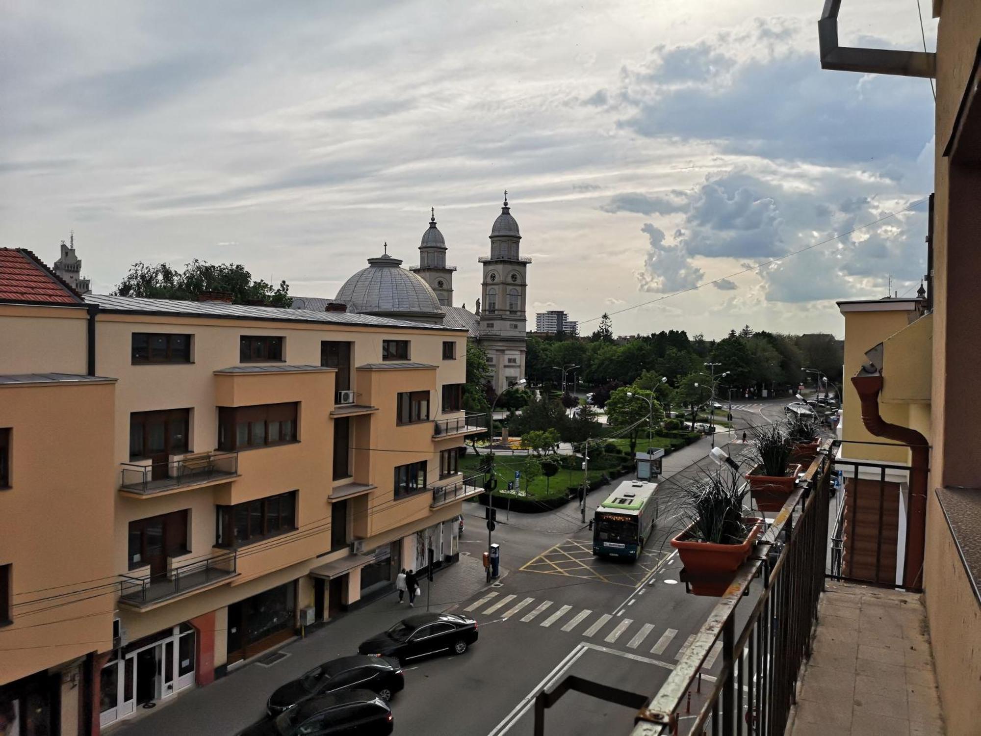 Bulevard Apartments Satu Mare Exterior photo